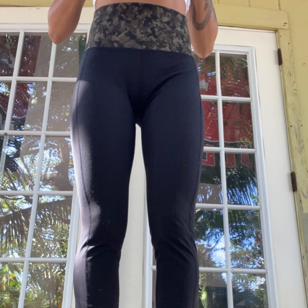 LuluLemon flare-ish yoga pants